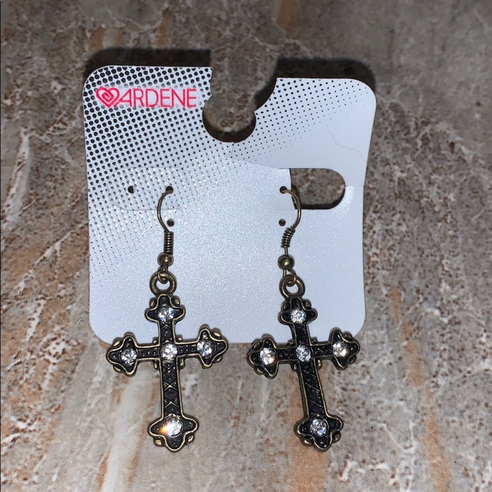 Bundle of 7 Earrings and a Bracelet - Picture 15 of 16